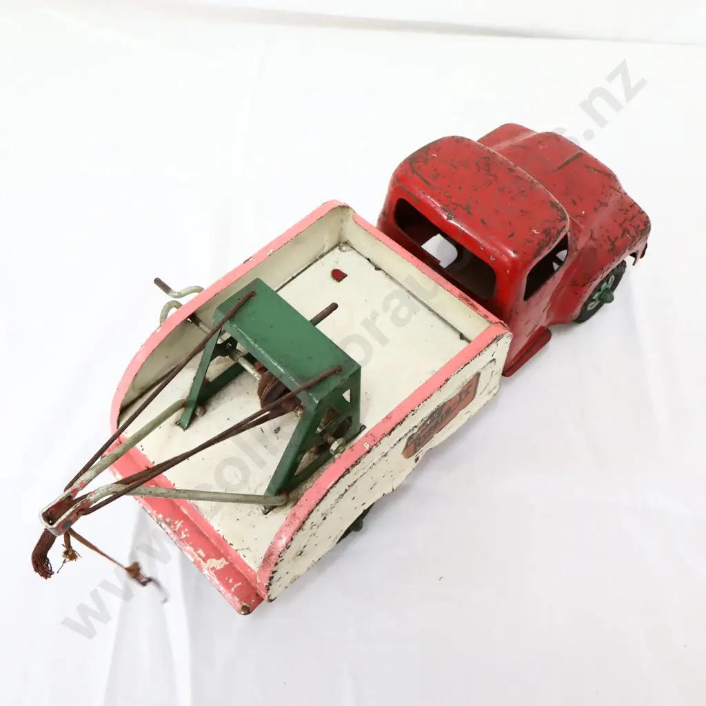 Buddy L Repair It Red/White Tow Truck Image 1++