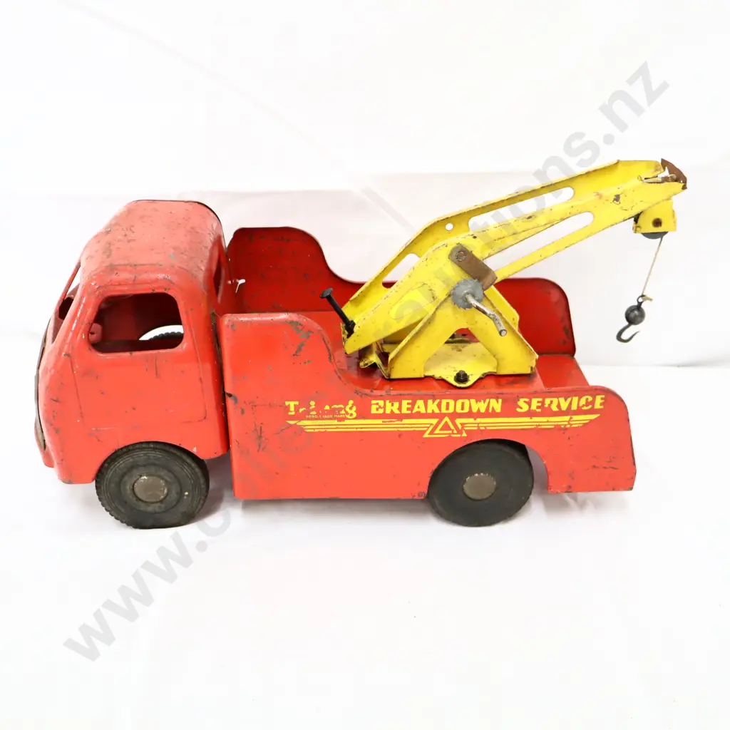 NZ Made Triang Diesel Crash Truck Image 1++