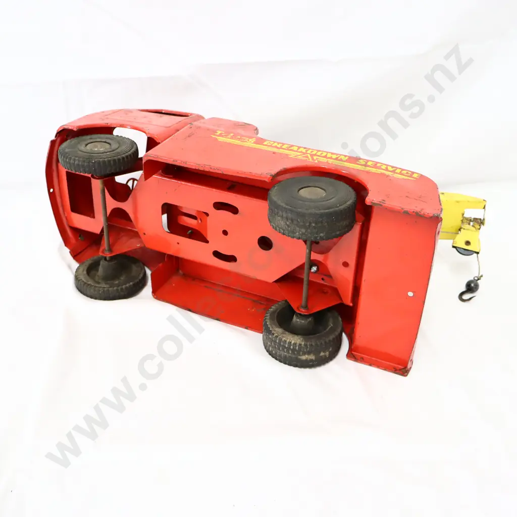NZ Made Triang Diesel Crash Truck Image 1++