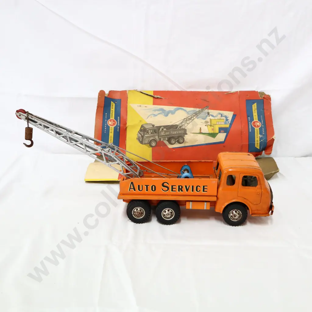 French Auto Service Orange Wrecker Toy Truck Image 1++