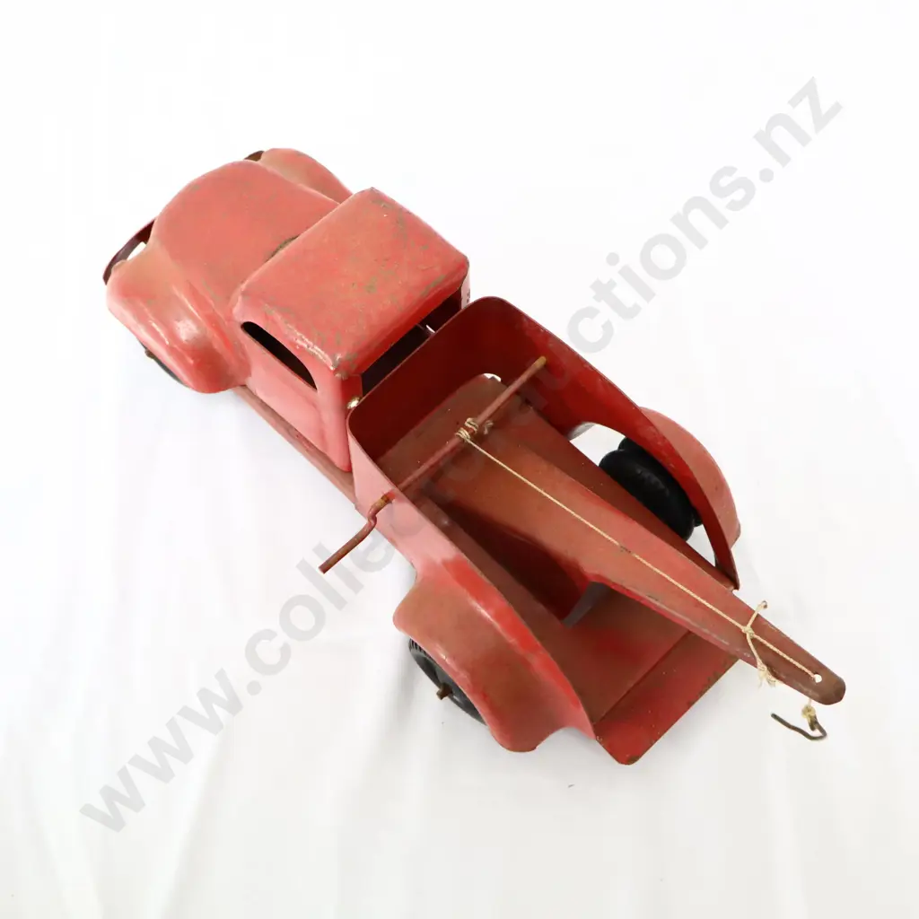 Lincoln Canada Pressed Steel Tow Truck Image 1++