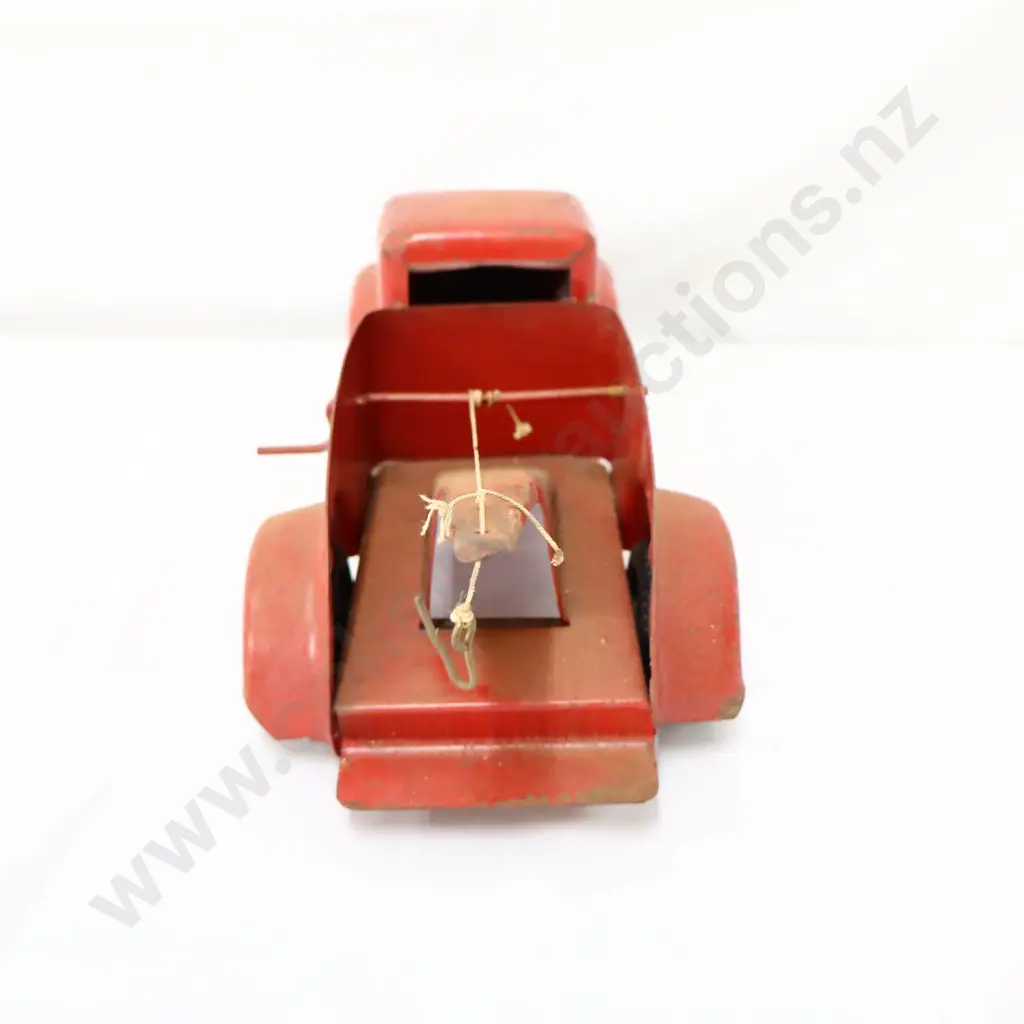 Lincoln Canada Pressed Steel Tow Truck Image 1++