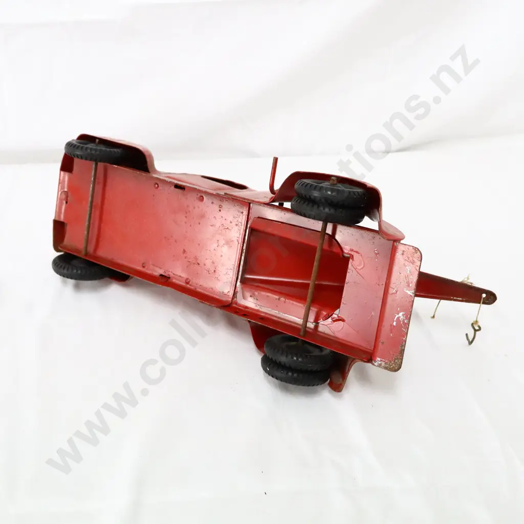 Lincoln Canada Pressed Steel Tow Truck Image 1++