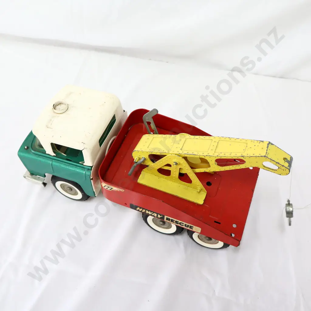 English Triang Hiway Rescue Toy Tow Truck Image 1++