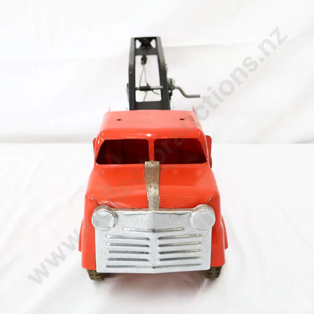 NZ Made Triang Tow Truck Image 1++