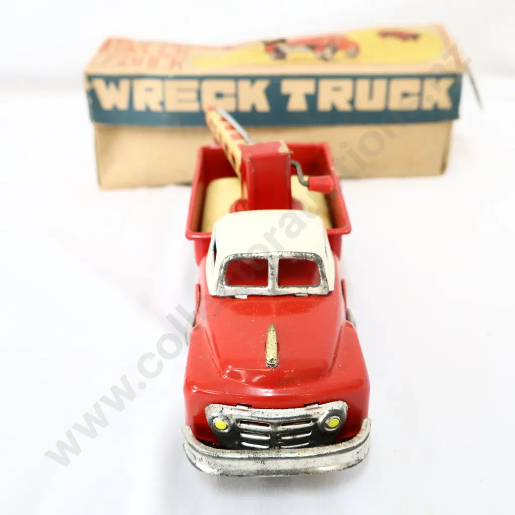 Boxed Japanese SSS Tow Truck Image 1++