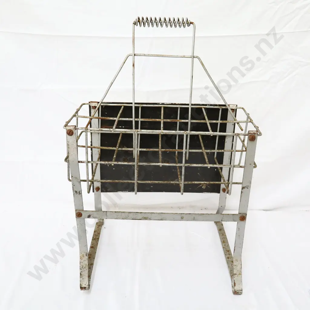 REPRODUCTION Mobil Oil 8 Bottle Bottle Rack Image 1++