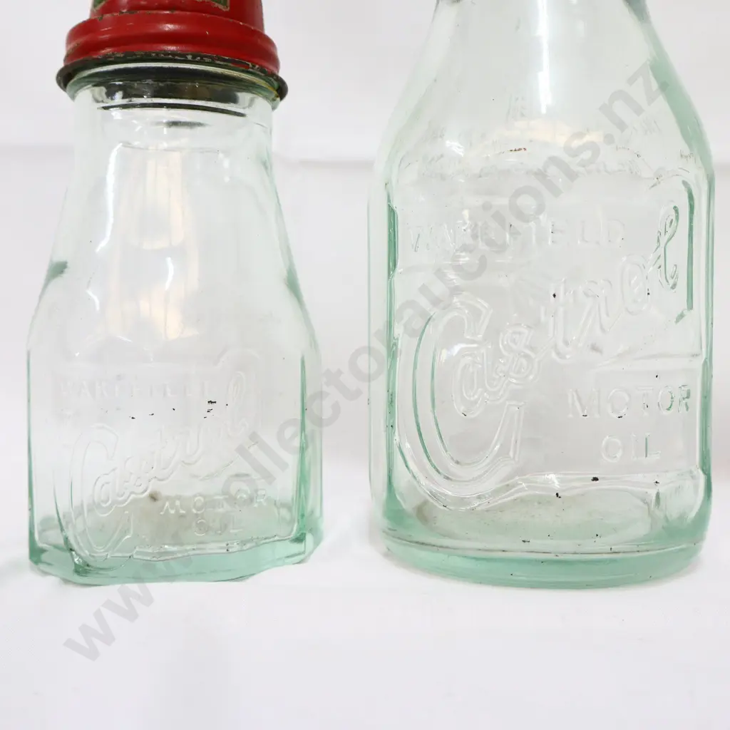 2 x Castrol Oil Bottes Pint and Quart With Tin Tops Image 1++