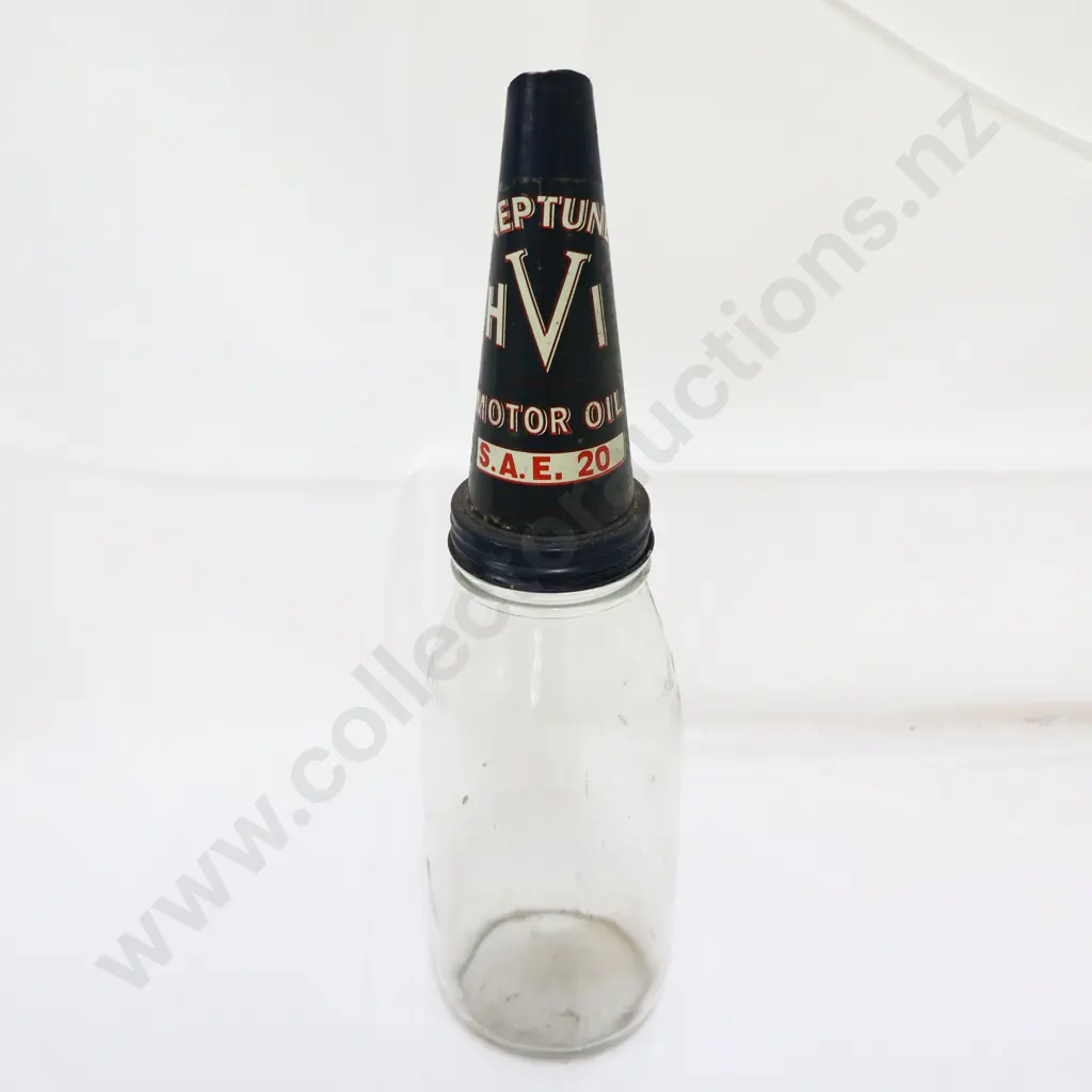 REPRODUCTION Neptune Oil Bottle Top On Quart Bottle Image 1++