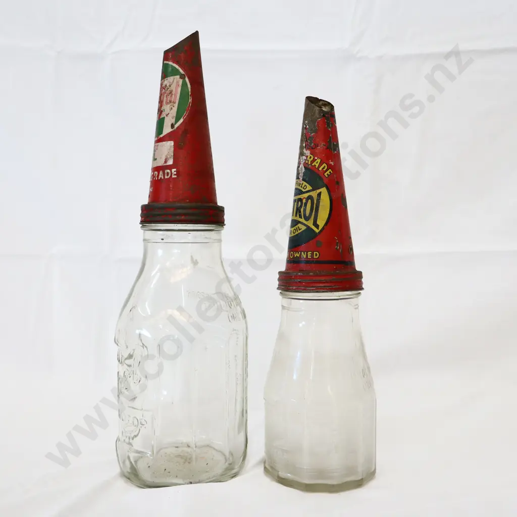 2 x Castrol Oil Bottes Pint and Quart With Tin Tops Image 1++
