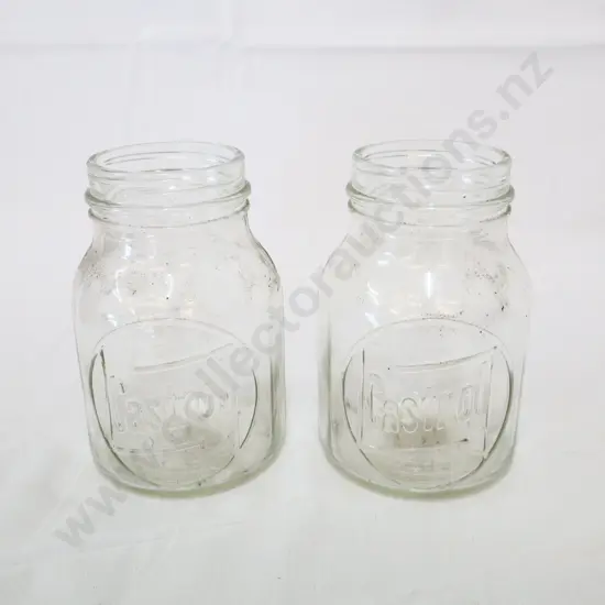 2 x Castrol Z Oil Bottles pints