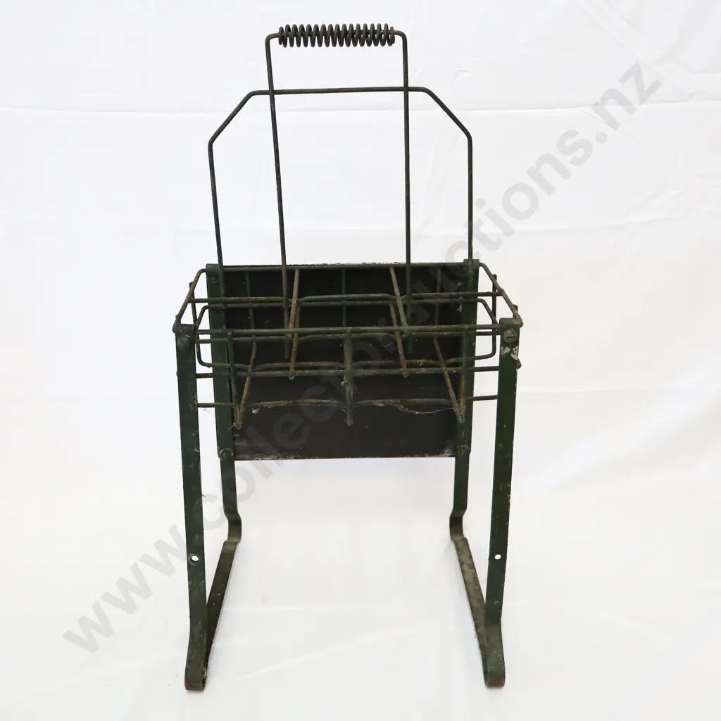 Mobil Oil 6 Bottle Rack (POSSIBLY REPRODUCTION) Stamped Neeco NZ Made?? Image 1++