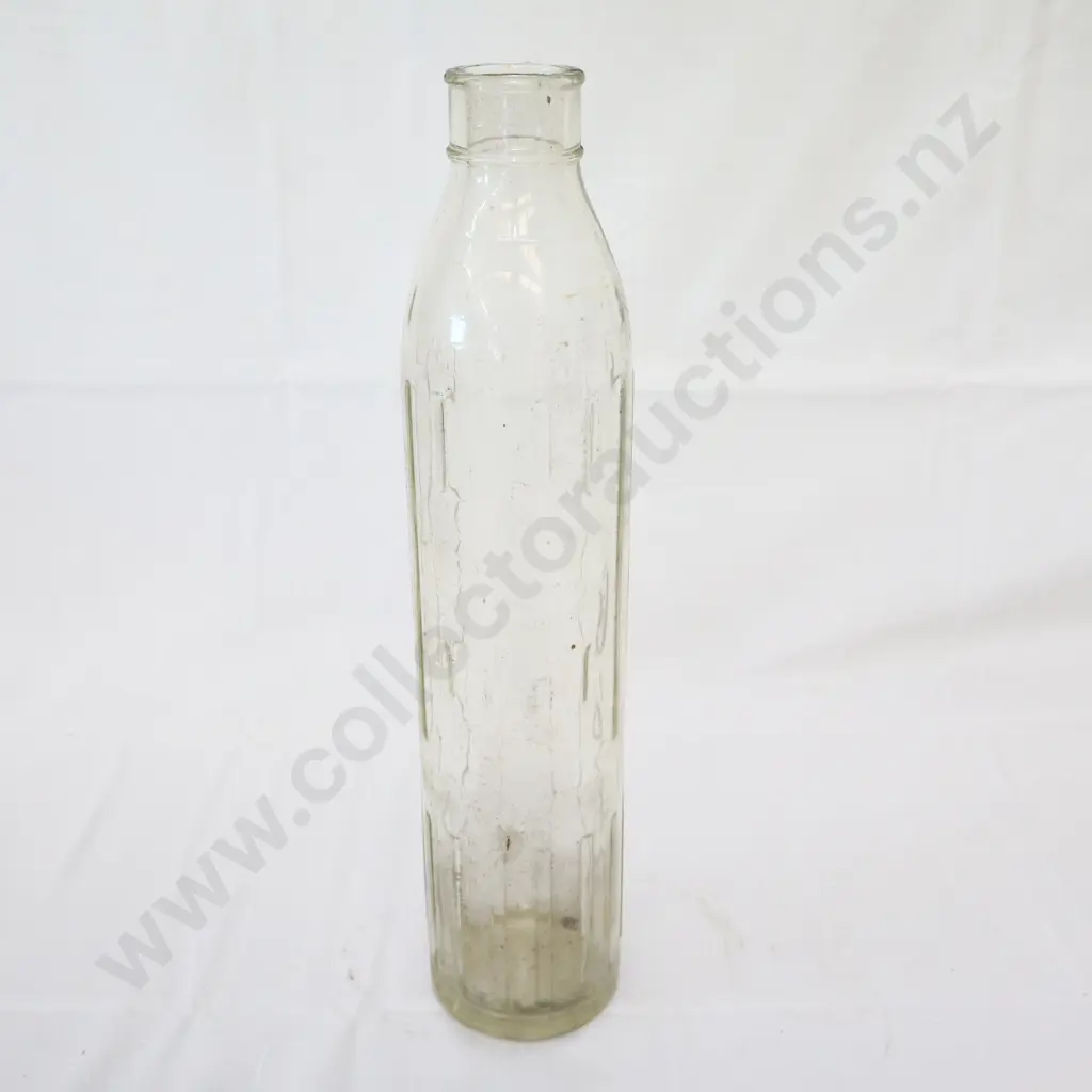 Shell Quart Oil Bottle Image 1++