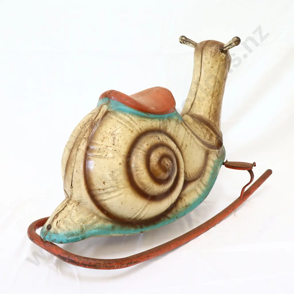 Mobo Rocking Snail Image 1++