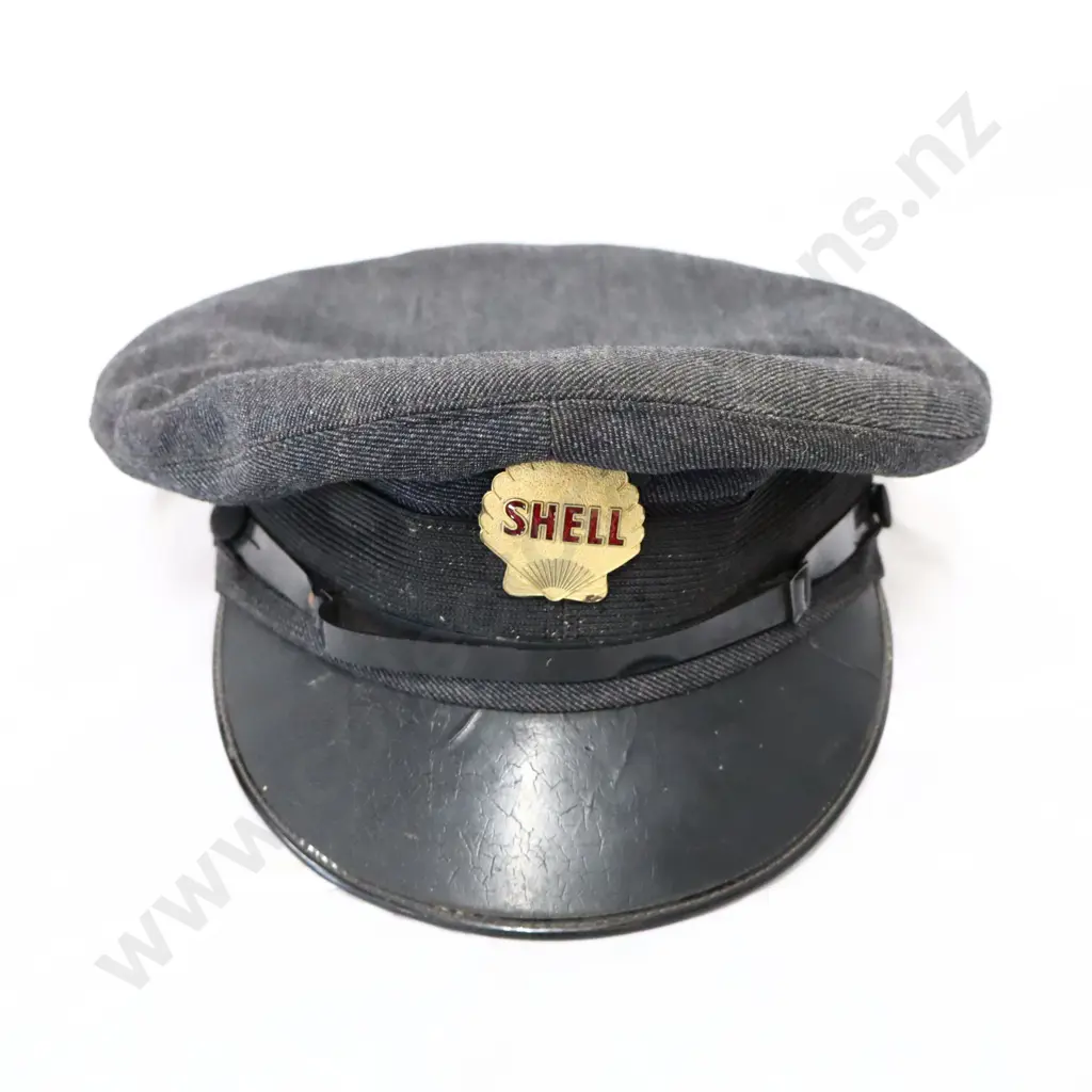 Shell Service Sation Hat and Badge Image 1++
