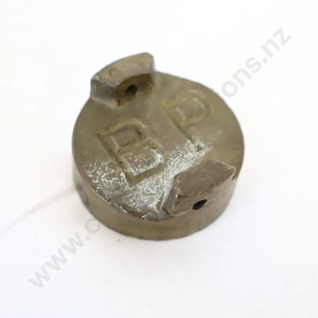 BP Brass Runnerboard Oil Can Top Image 1++