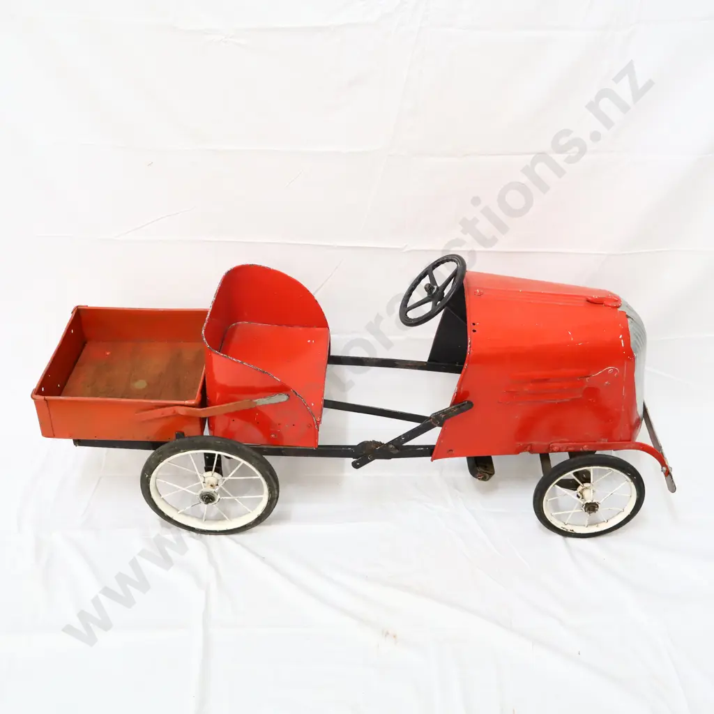 Cyclops Pedal Car  Image 1++