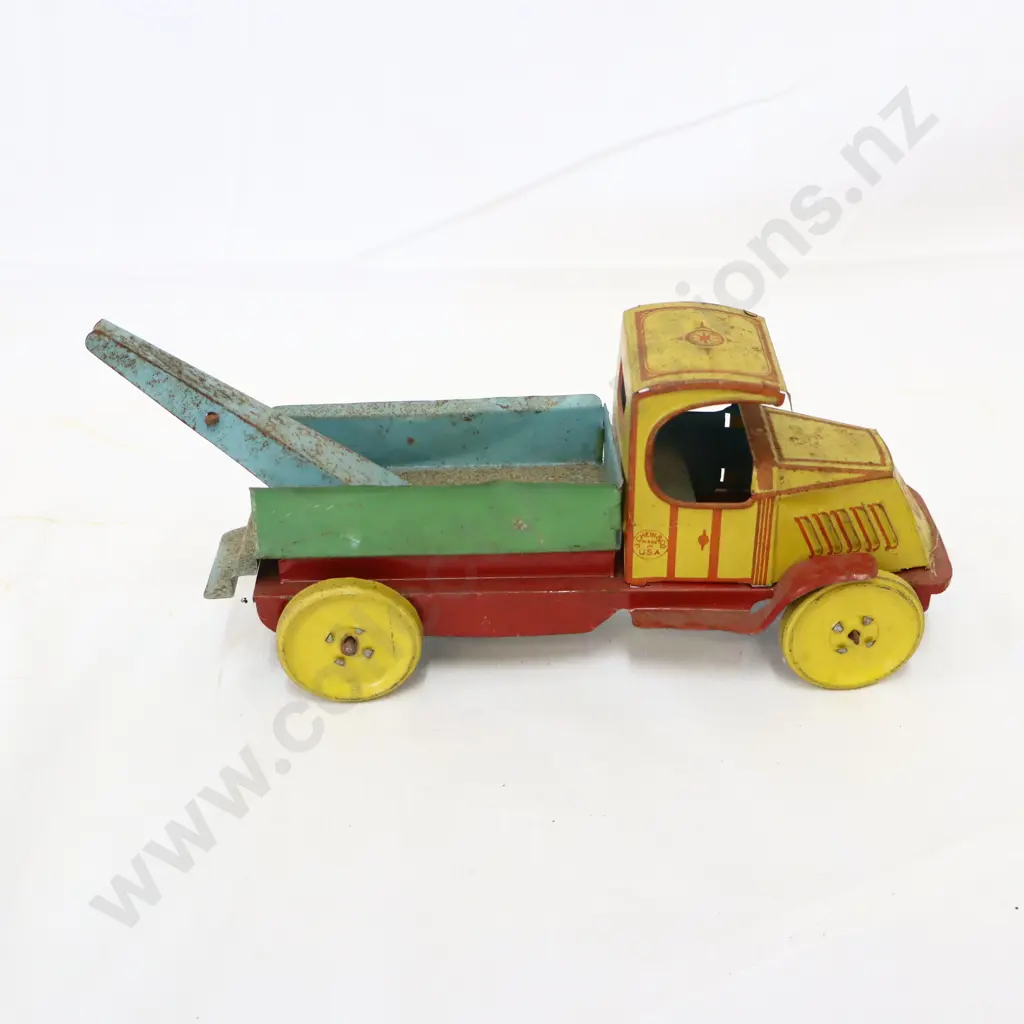 J Chein And Co Tinplate Toy Tow Truck 1930s. Image 1++