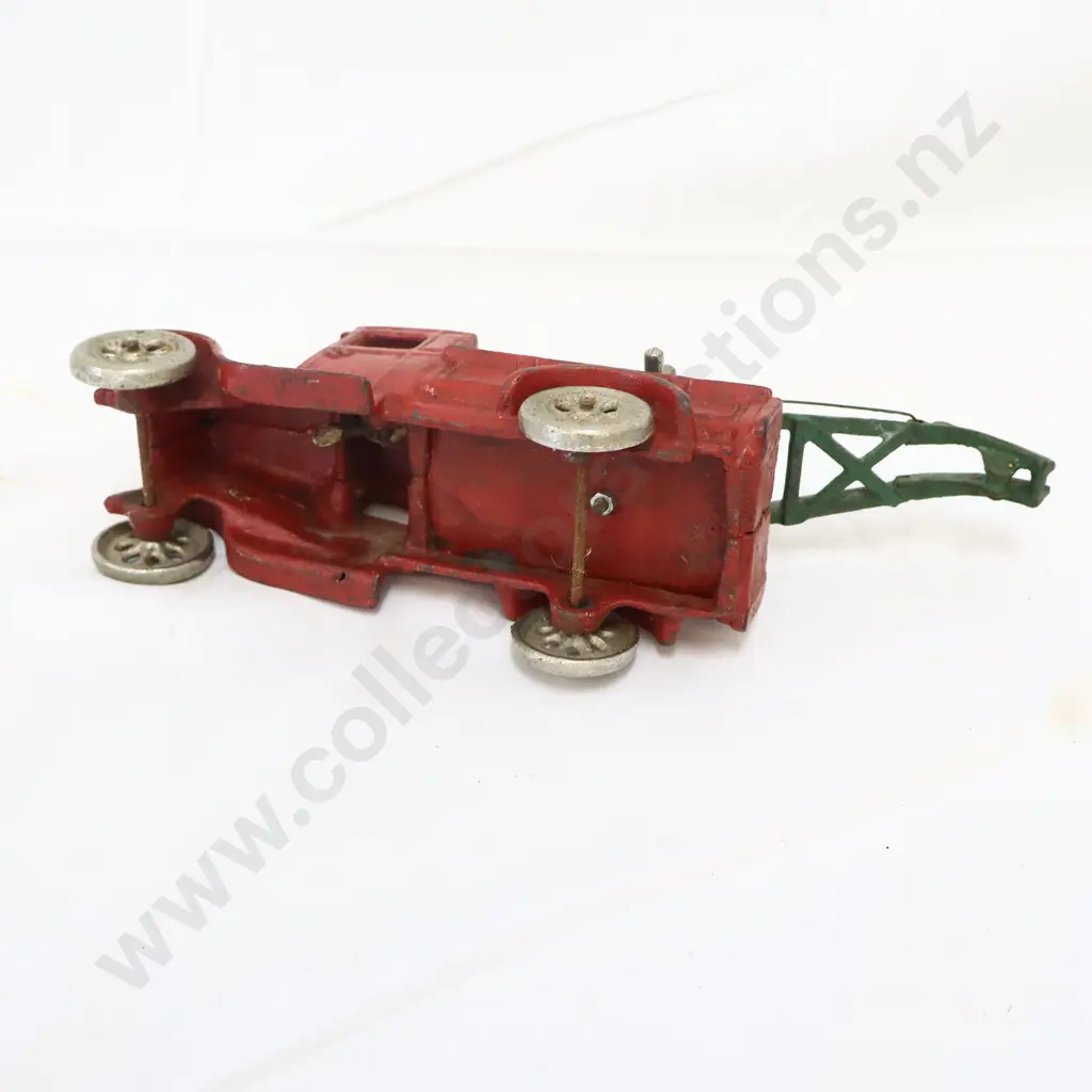 REPRODUCTION Cast Iron Hubley Tow Truck Image 1++