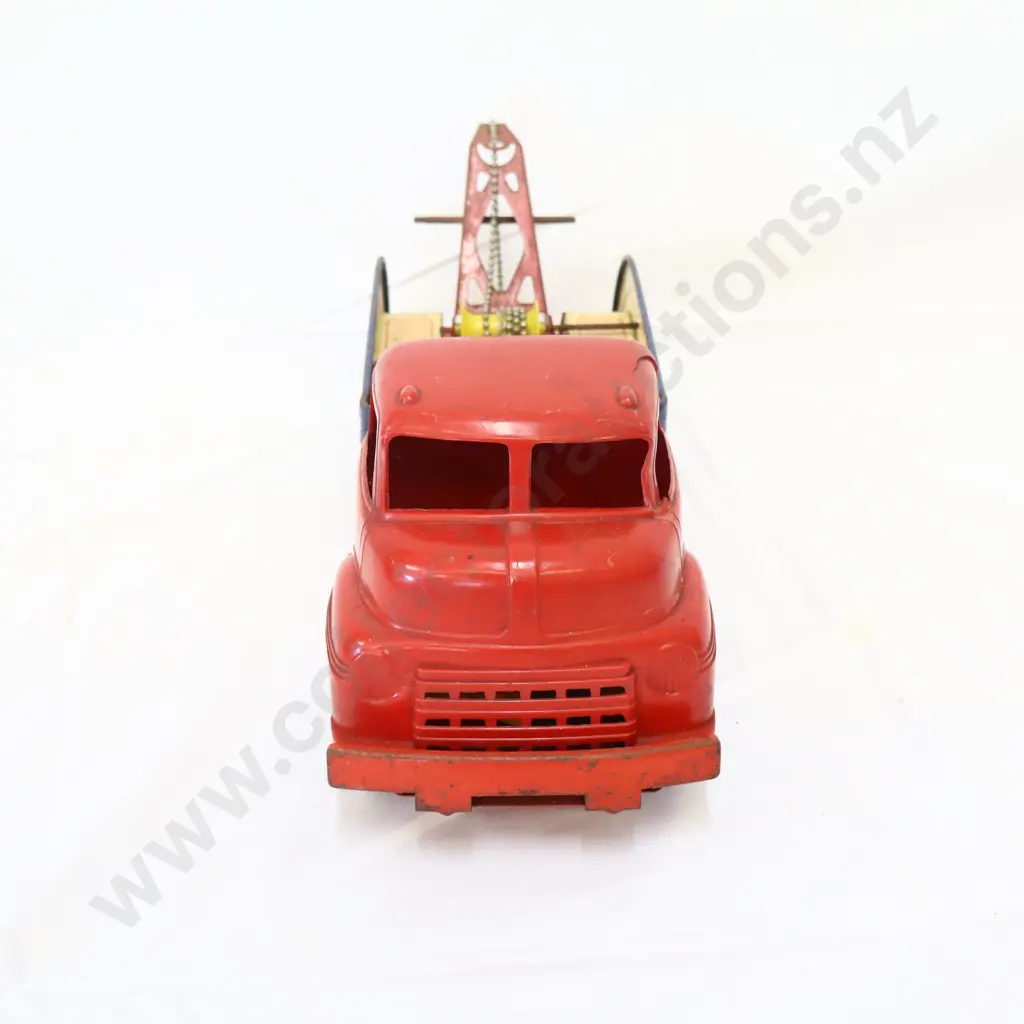 Wyandotte Auto Service Tin and Plastic Tow Truck Toy Image 1++