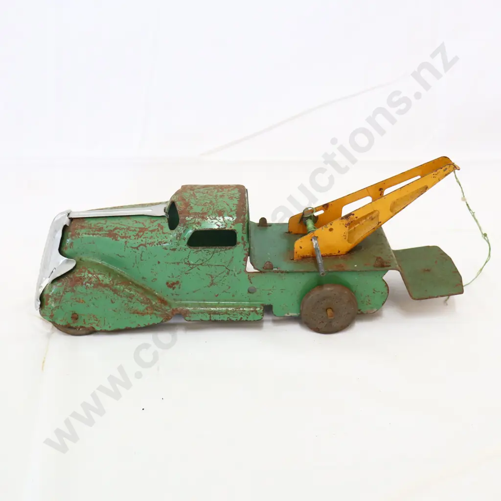 POSSIBLY NZ MADE Storkling Tow Truck Toy Image 1++