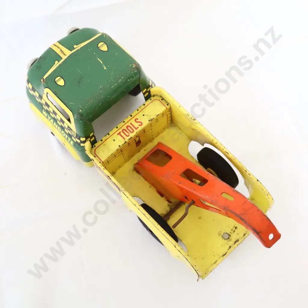 Wyandotte Yellow/Green Tow Truck Image 1++