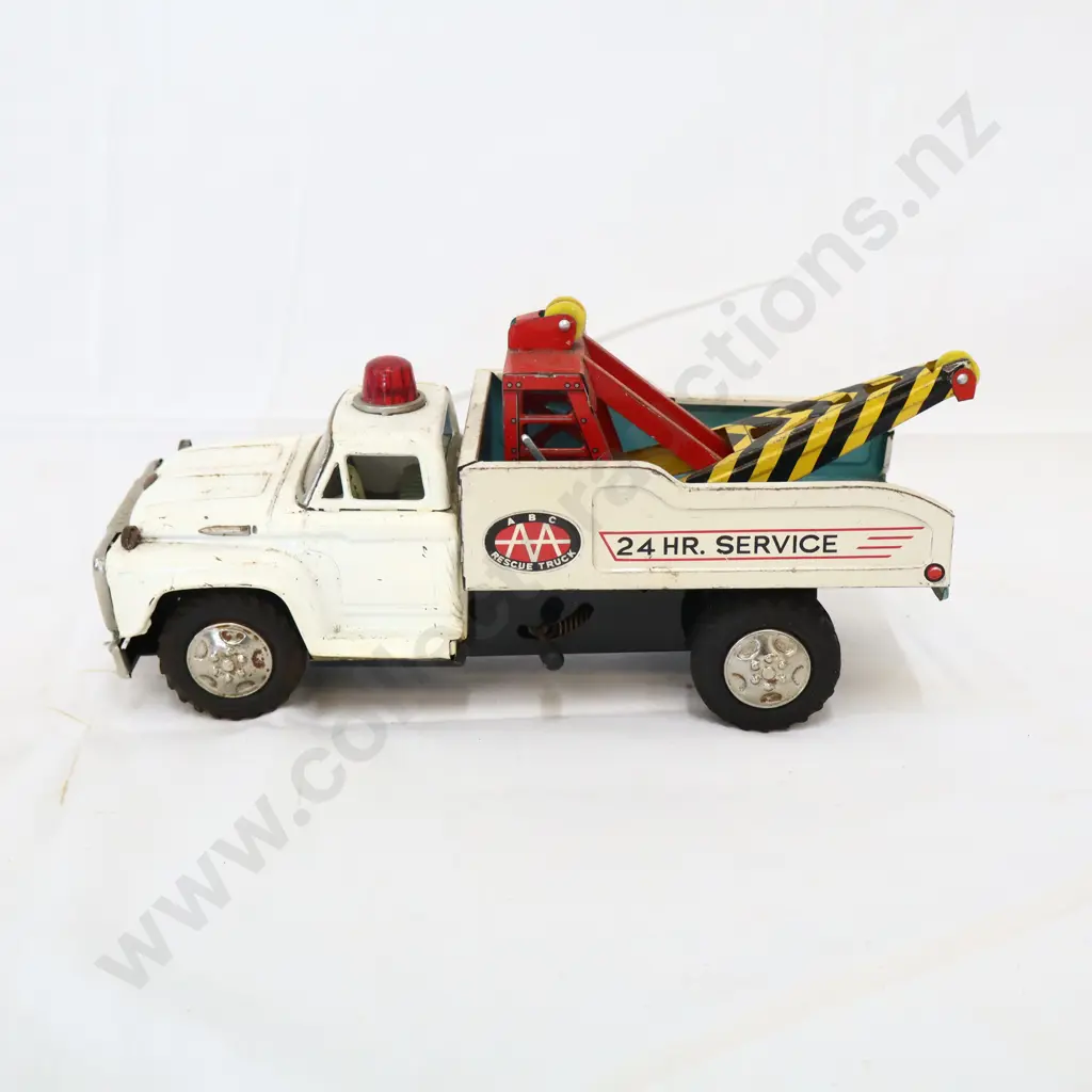 Tinplate AA 24 Hour Service Tow Truck Image 1++