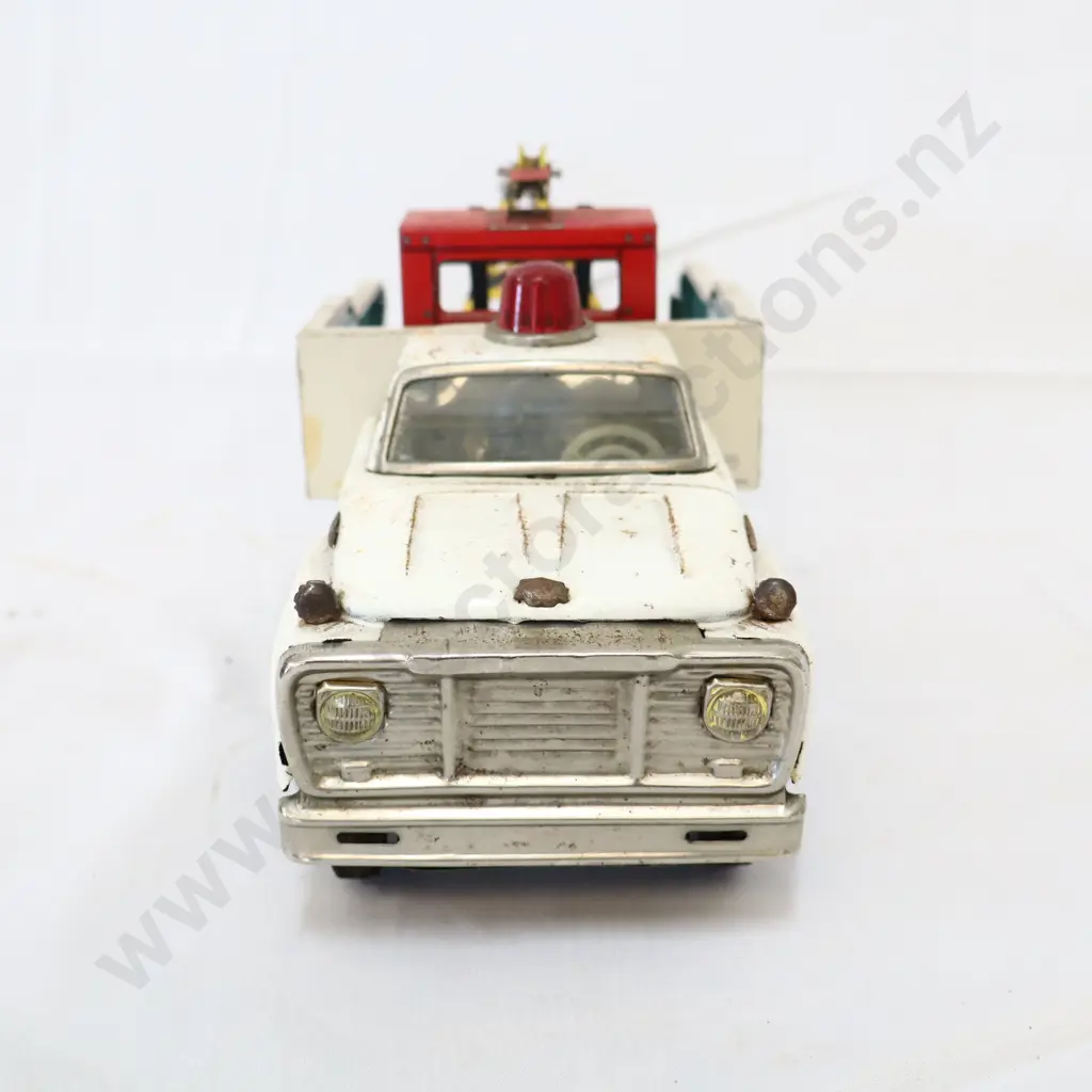 Tinplate AA 24 Hour Service Tow Truck Image 1++