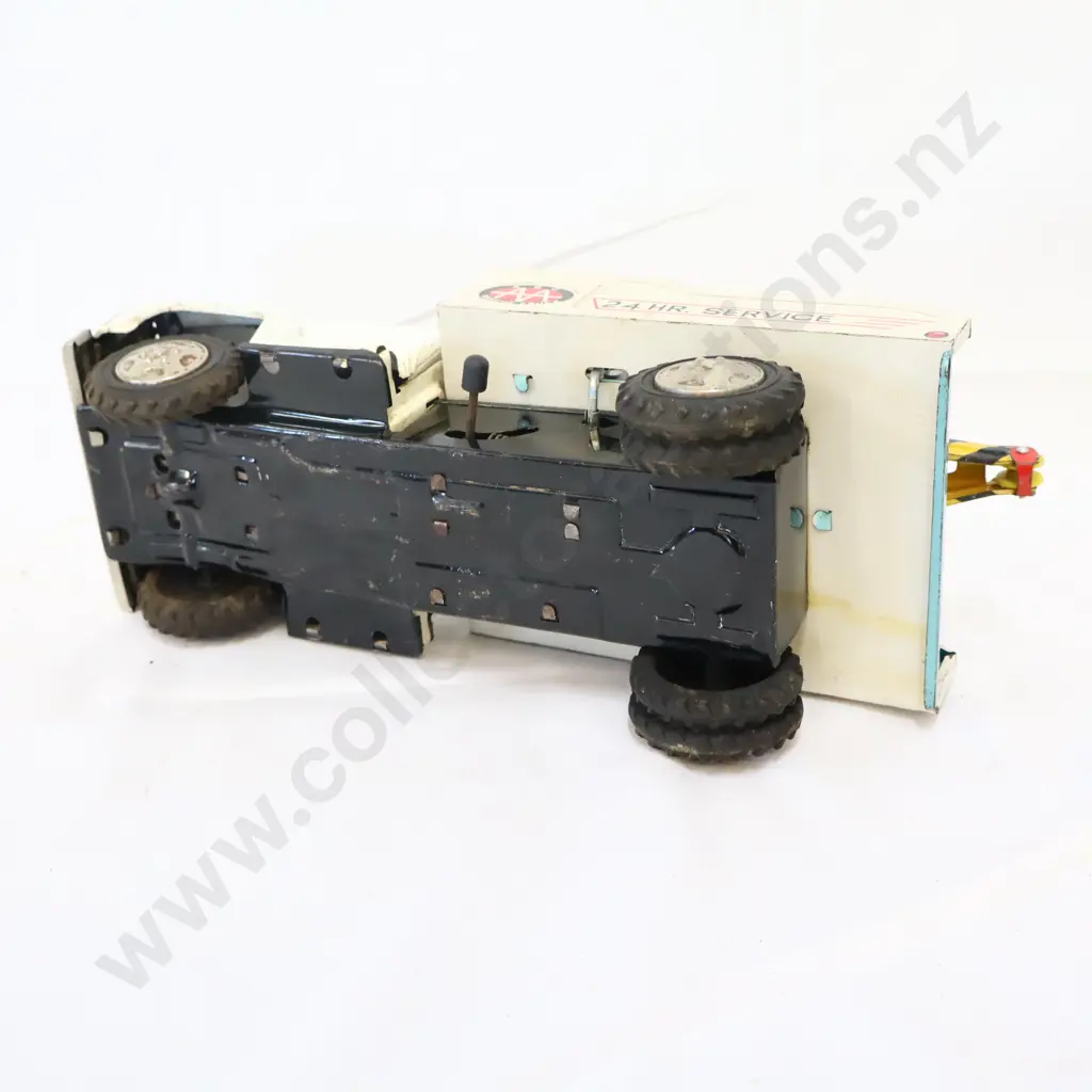 Tinplate AA 24 Hour Service Tow Truck Image 1++