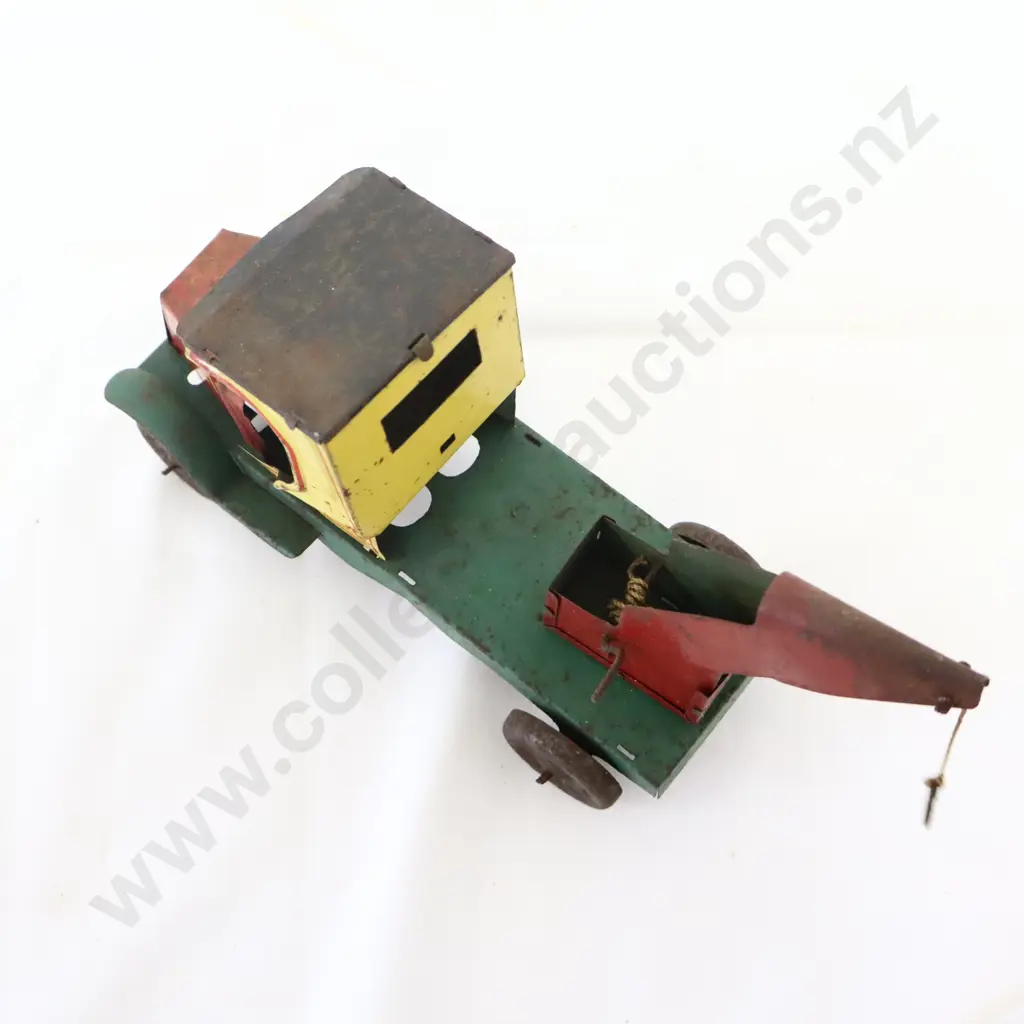 EARLY Boy And Co Tinplate Tow Truck Image 1++