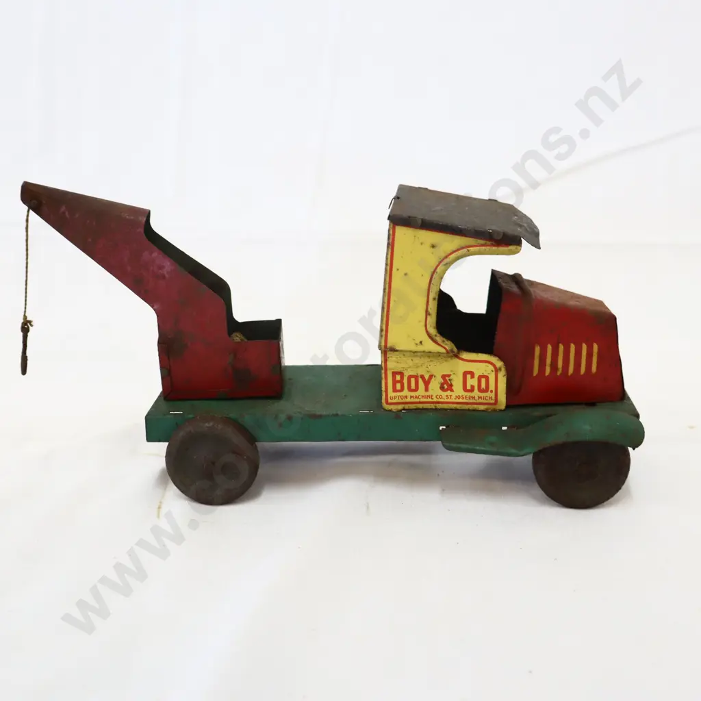 EARLY Boy And Co Tinplate Tow Truck Image 1++