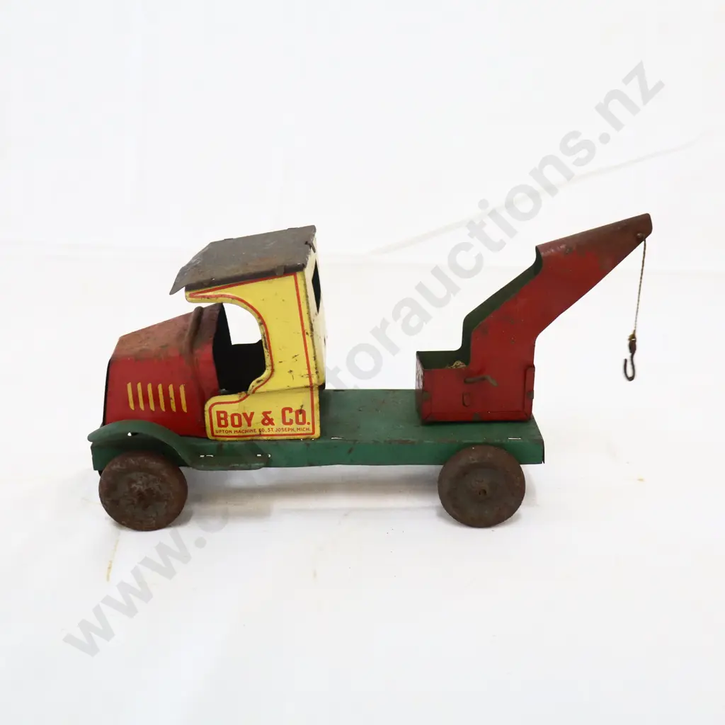 EARLY Boy And Co Tinplate Tow Truck Image 1++