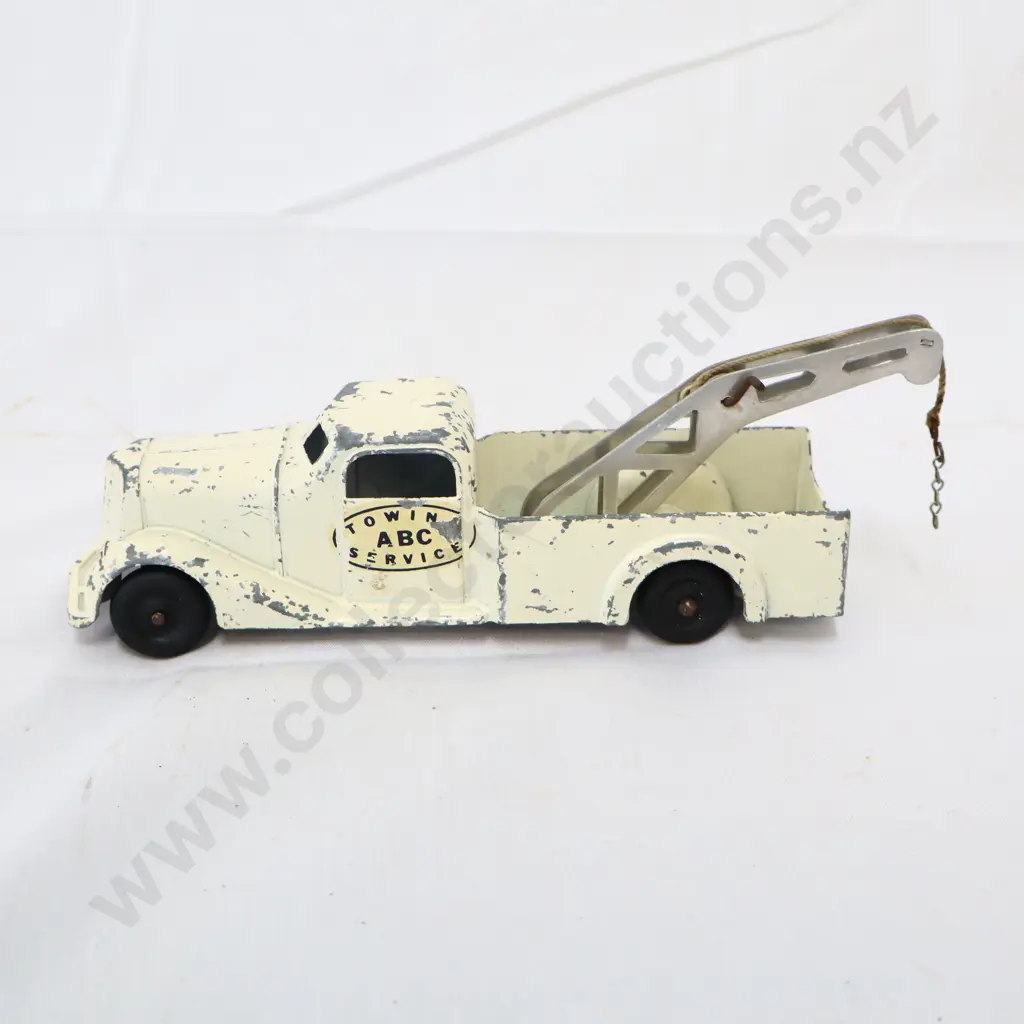Metal Masters Co ABC Tow Truck Image 1++