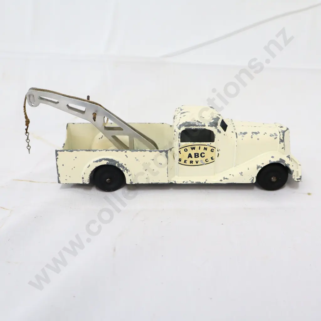 Metal Masters Co ABC Tow Truck Image 1++