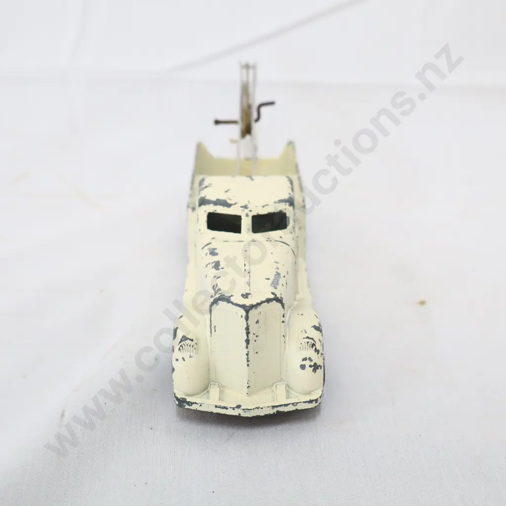 Metal Masters Co ABC Tow Truck Image 1++