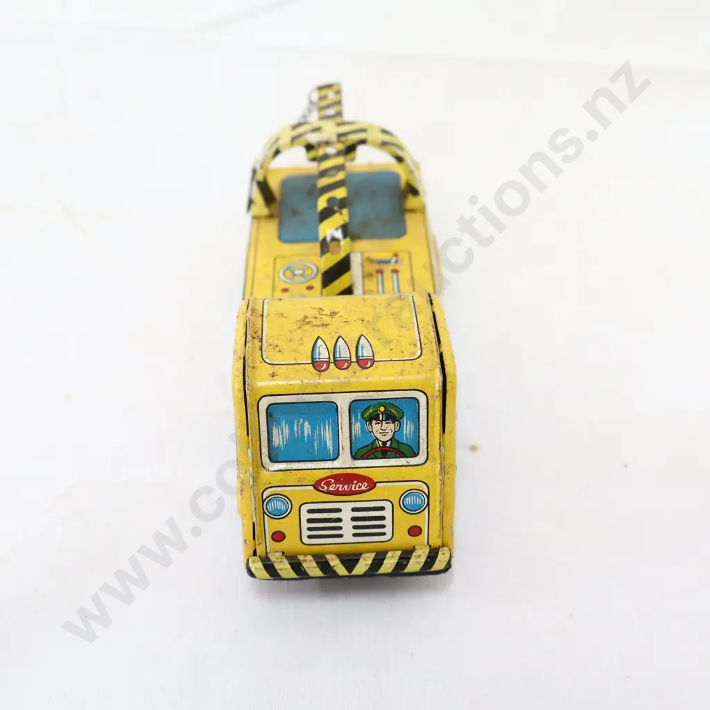 Japanese Yellow Tow Truck Image 1++