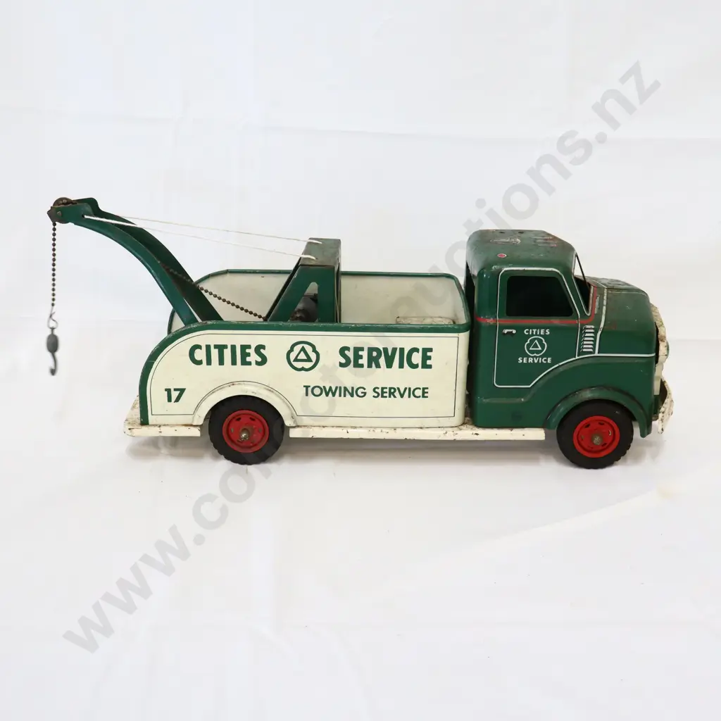LARGE Cities Service Tin Plate Tow Truck Image 1++