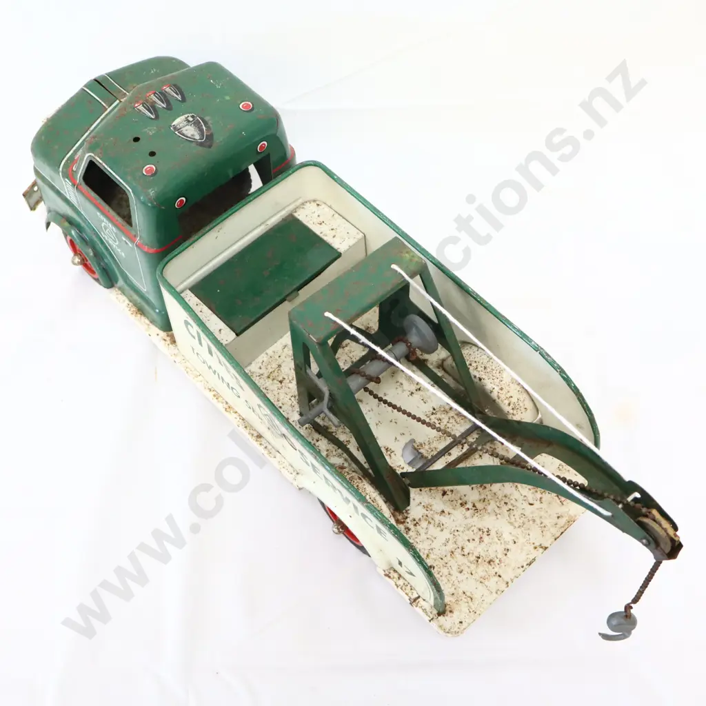 LARGE Cities Service Tin Plate Tow Truck Image 1++