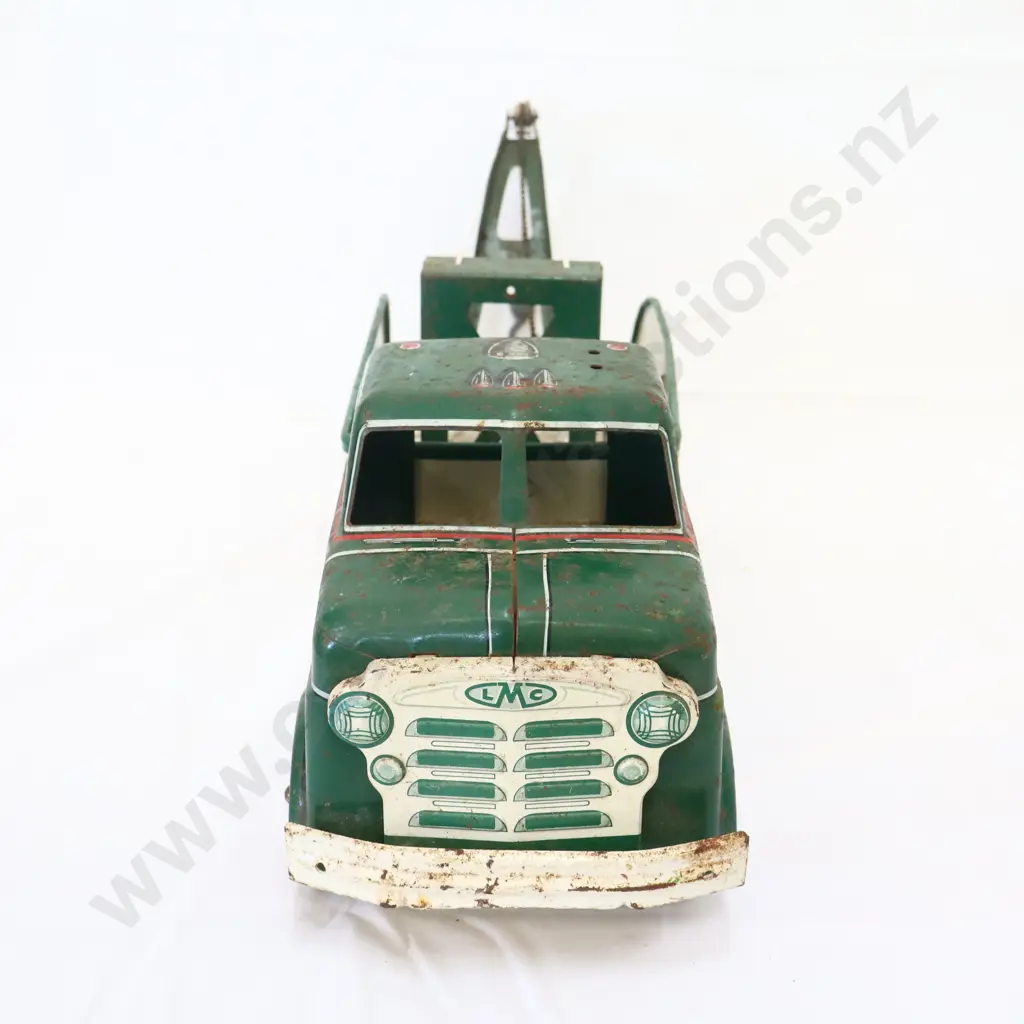 LARGE Cities Service Tin Plate Tow Truck Image 1++