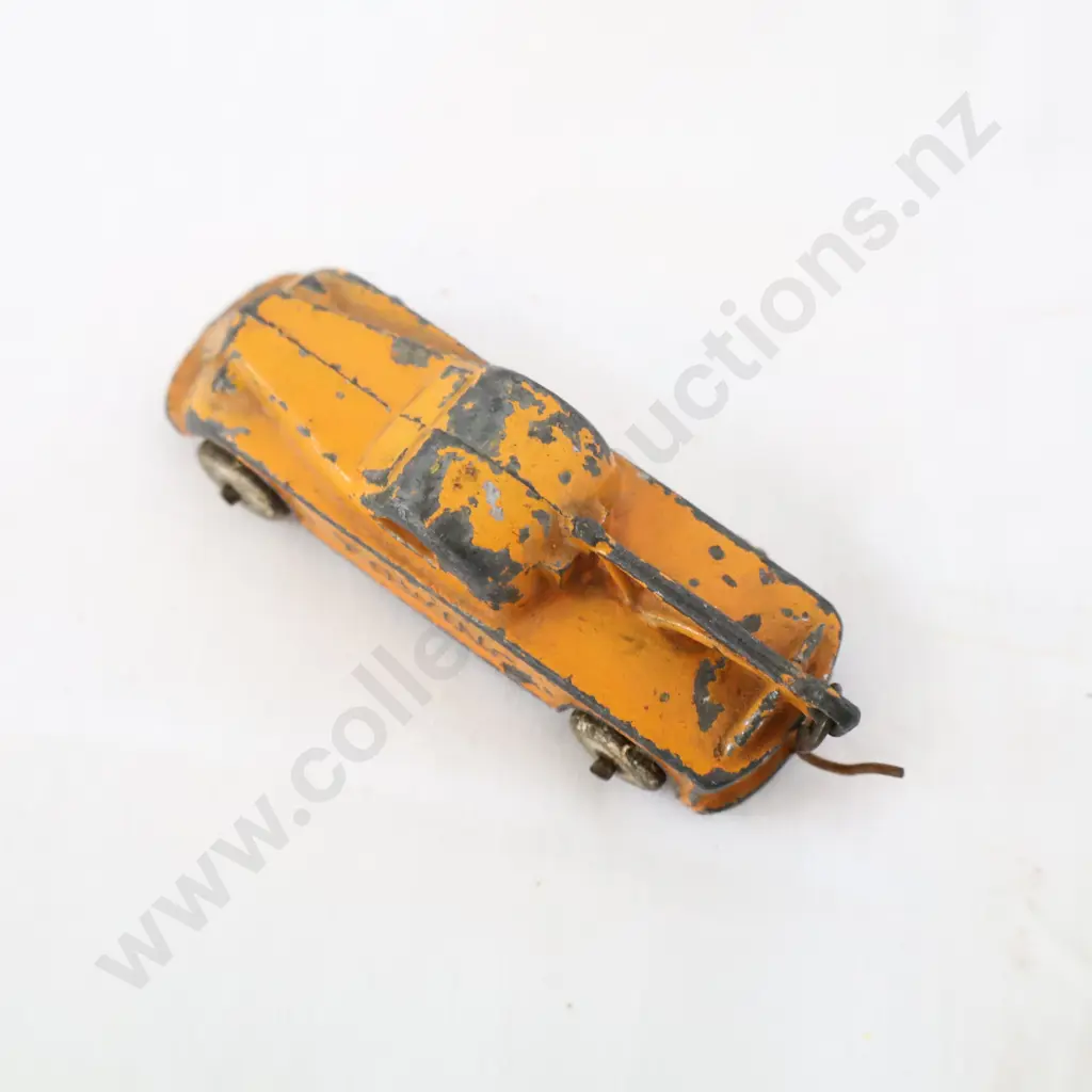 Orange Cast Iron Tow Truck Image 1++