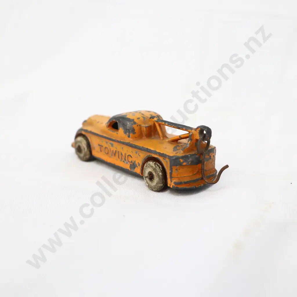 Orange Cast Iron Tow Truck Image 1++