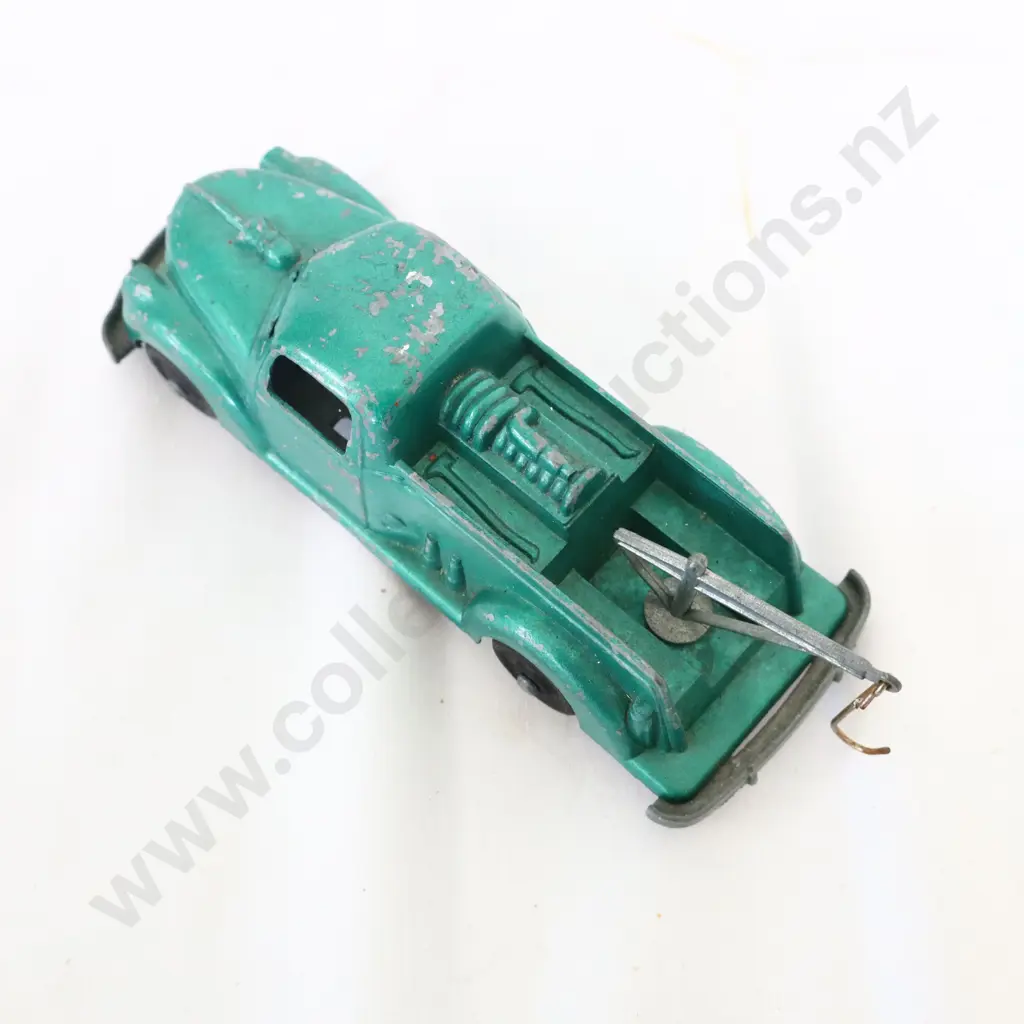 Green Cast Aluminium Tow Truck Image 1++