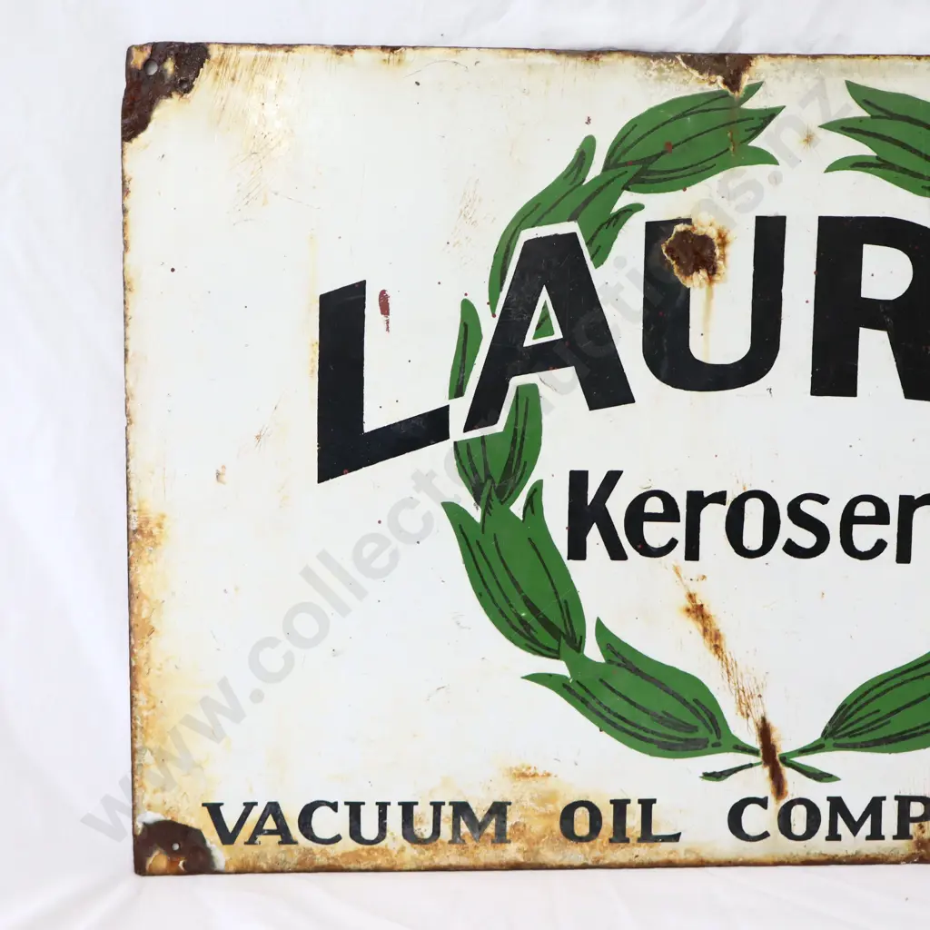 Laurel Kerosene Enamel Sign Image 1++