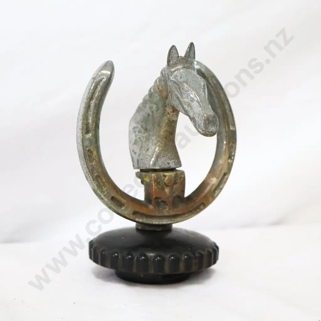 A Horse Themed Car Mascot On Bakelite Radiator Cap Image 1++