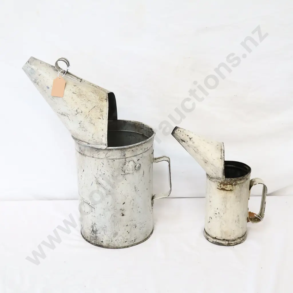 White Oil Dippers x 2 Image 1++
