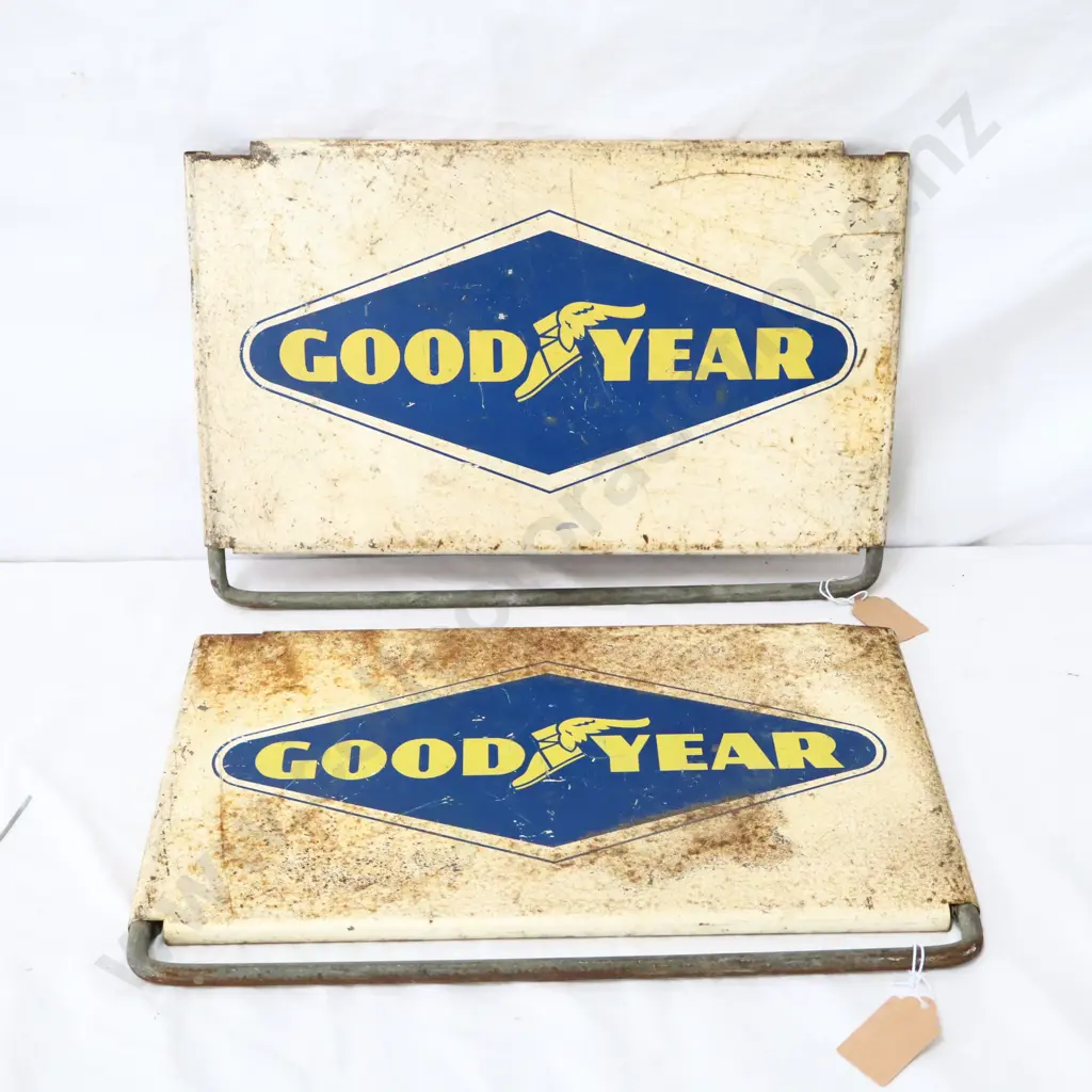 Goodyear Tyre Stand Sides Image 1++