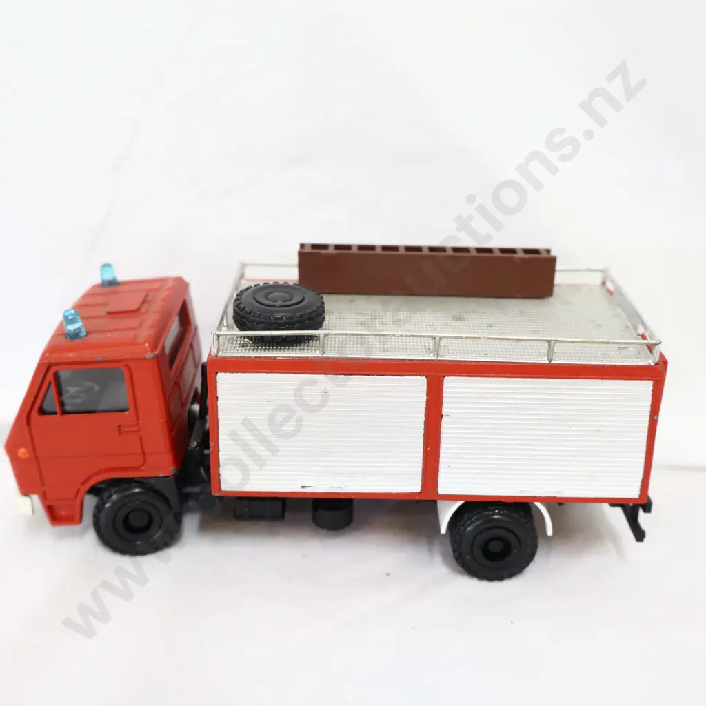 Conrad  Feurweht Fire Truck 3191 scale 1:50  Image 1++