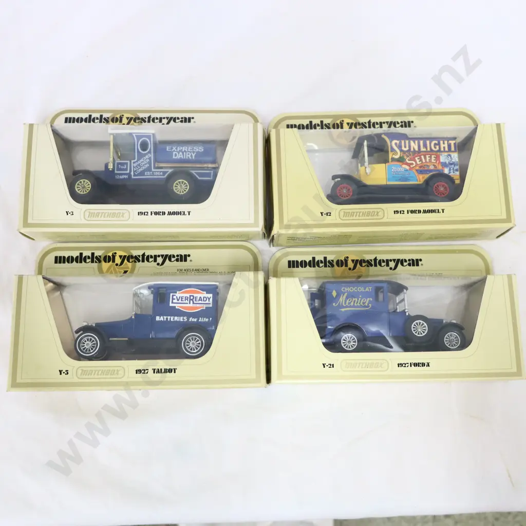 Matchbox models of yesteryear  4 Pce   Menier Chocolat , Express dairy, EverReady  & Sunlight Image 1++