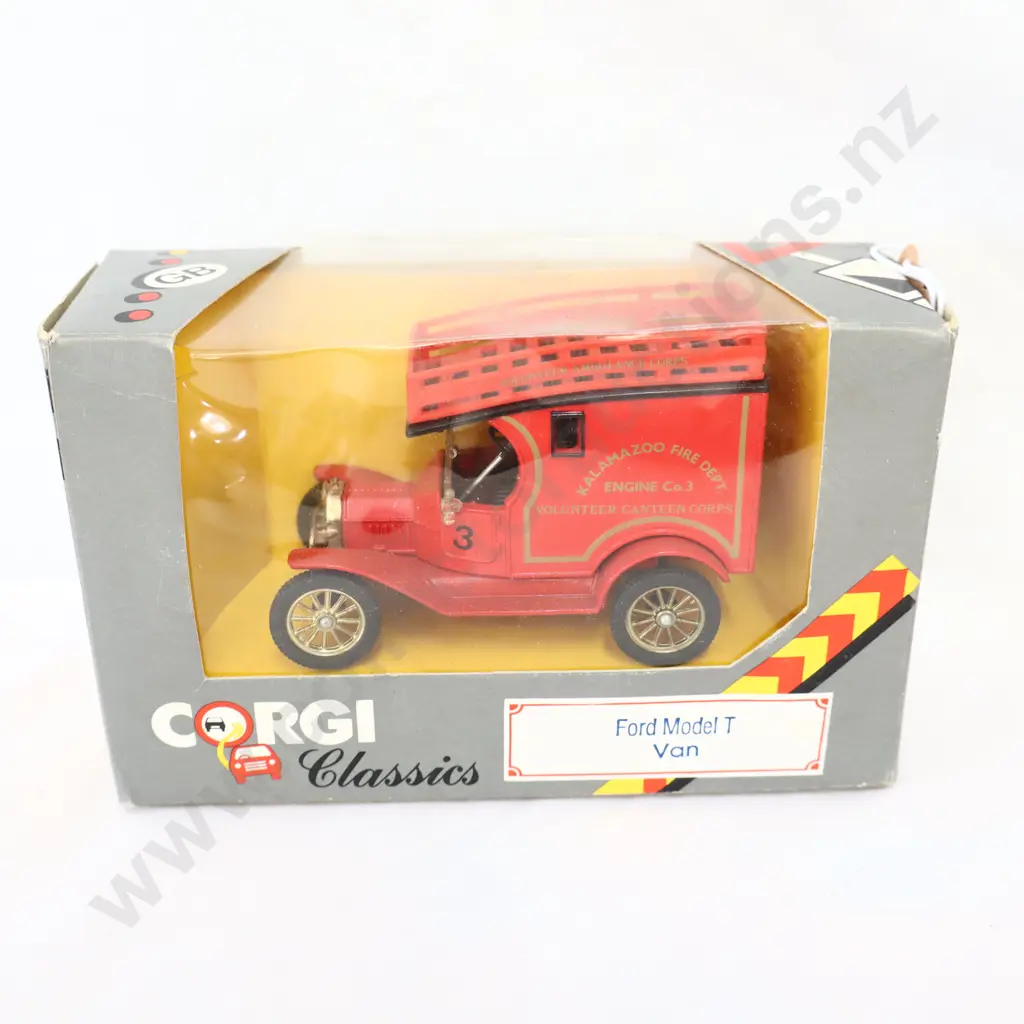 Corgi classics Model T Van  Ford  Kalamazoo Fire Dept  865/3 Image 1++