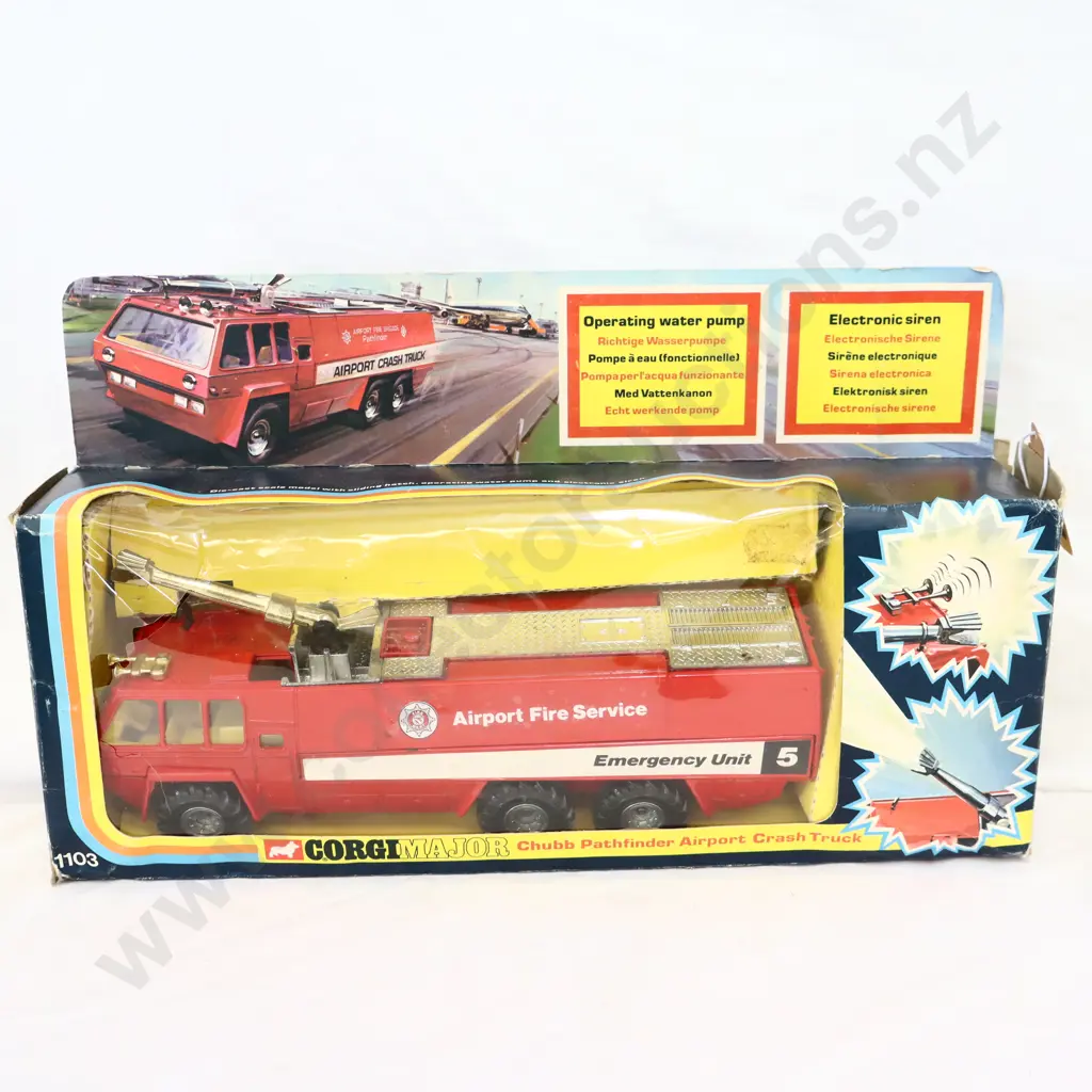 Corgi Major  Chubb Pathfinder Airport Crash Truck  1103 Image 1++